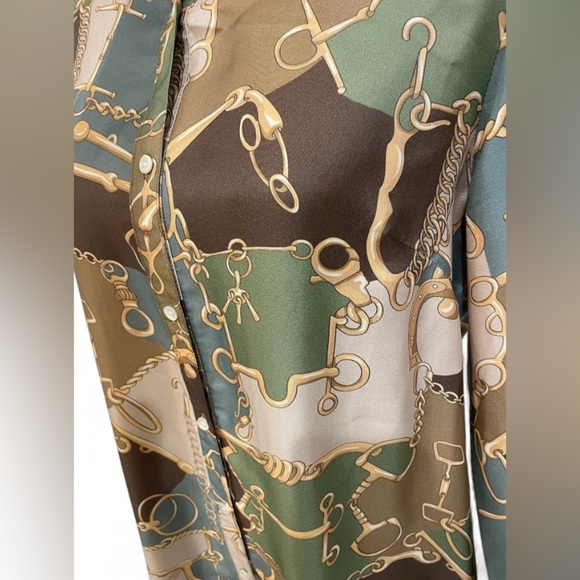J.McLaughlin Silk Blend Equestrian Print Button Down Blouse – Size M (NWOT) - Picture 4 of 7